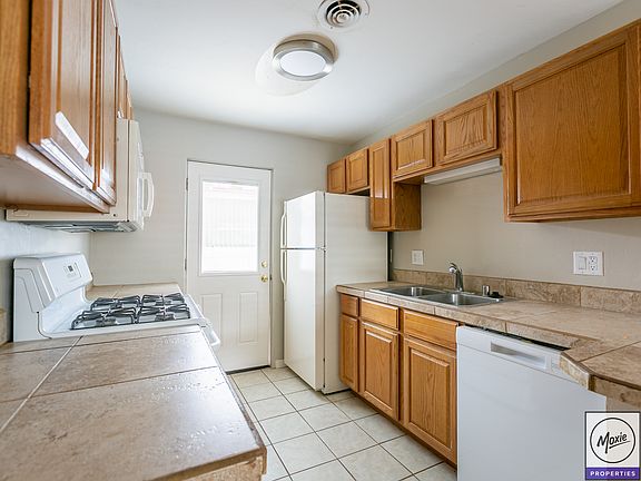 3rd image of 2214 S Granada Dr APT B