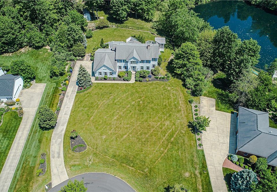 6975 Auburn Ridge Dr, Painesville, OH 44077 Zillow