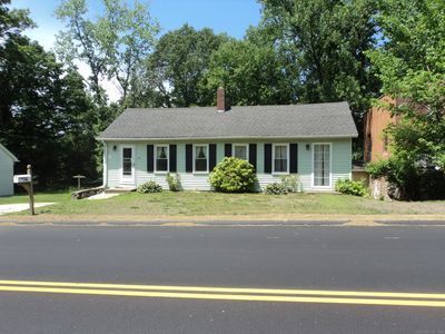 (Undisclosed Address), Thompson, CT, 06277