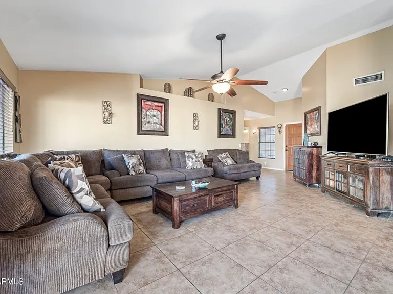 10261 W Pasadena Ave — Photo 4
