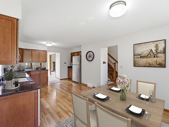 4th image of 2664 Brookview Ln