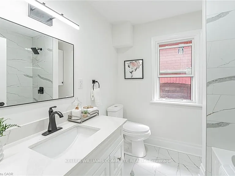 15 Barnesdale Ave N #1 — Photo 12