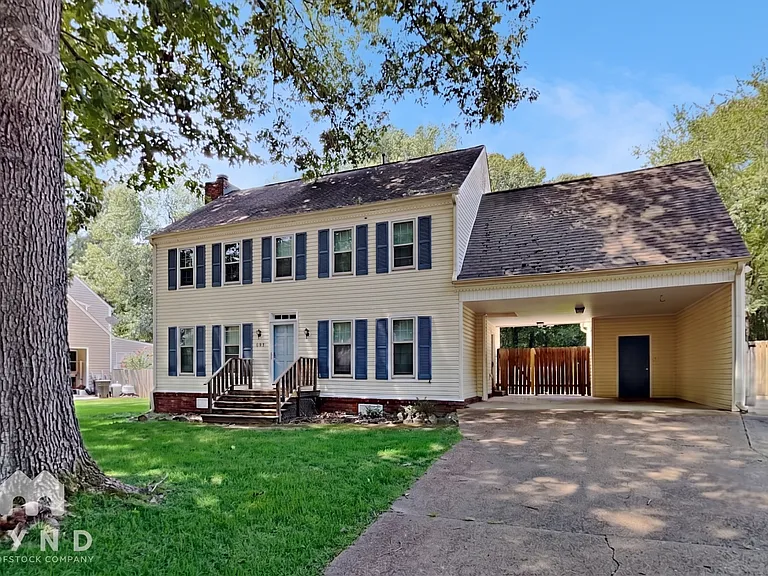 429 Dove Valley Rd — Photo 1