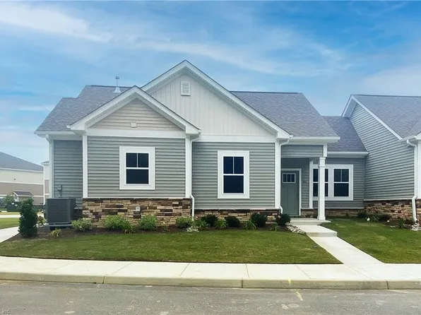 2601 Acadian Dr #A, Suffolk, VA 23434