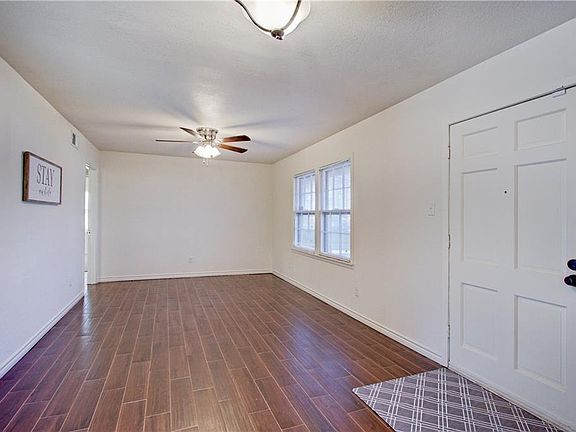 4th image of 807 Waggoner Dr