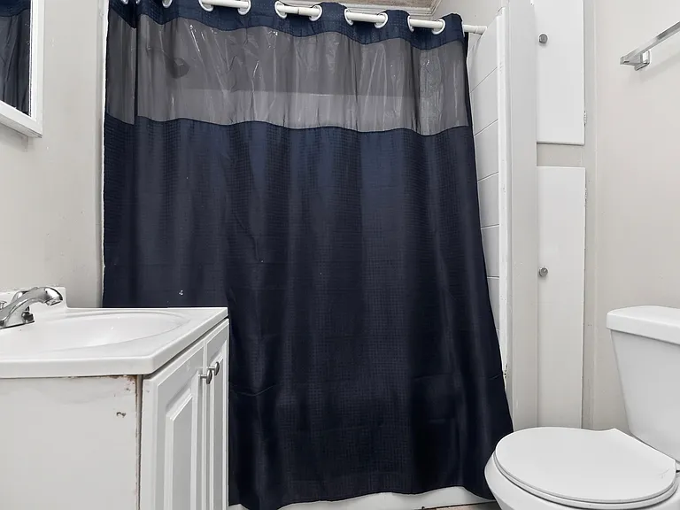 340 Clay St — Photo 16