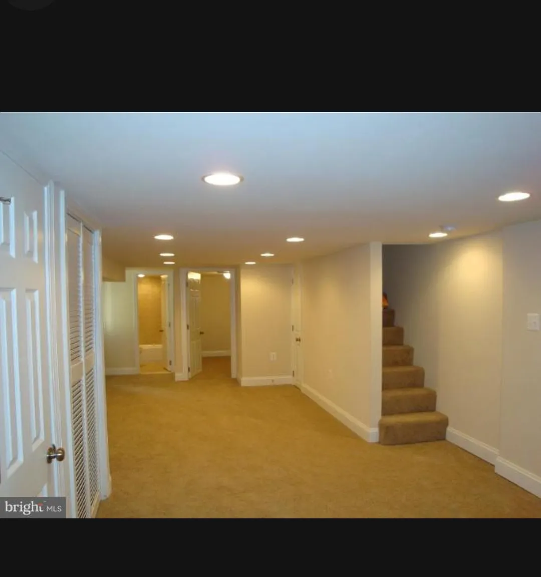 4 bed, 1800 sqft, $6,413 — Photo 4