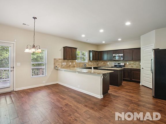 2nd image of 283 Bandelier Cir