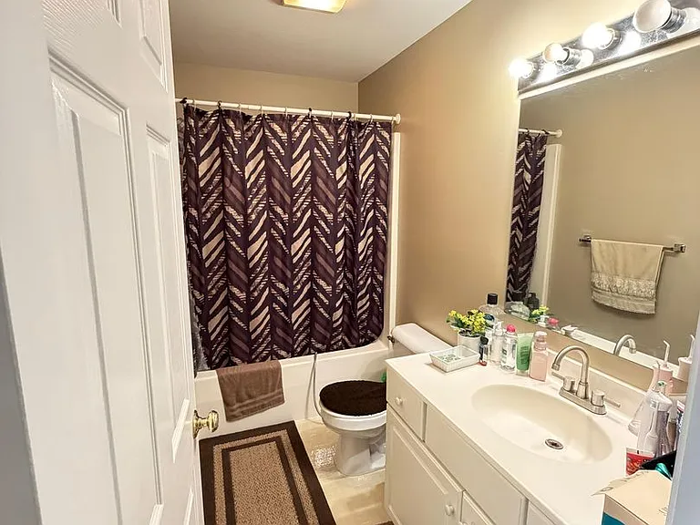 217 Newberry Ln — Photo 13