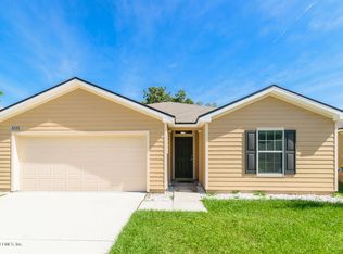 8089 Brothers Walk Ln, Jacksonville, FL 32277
