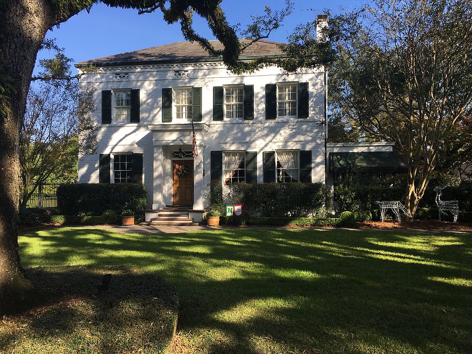 37 Pelham