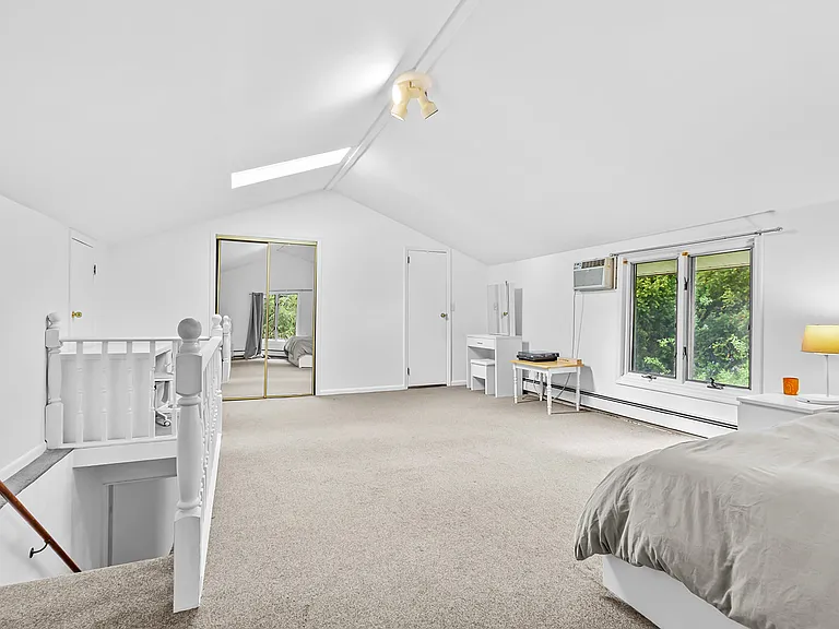 8 Halsey Ln — Photo 8
