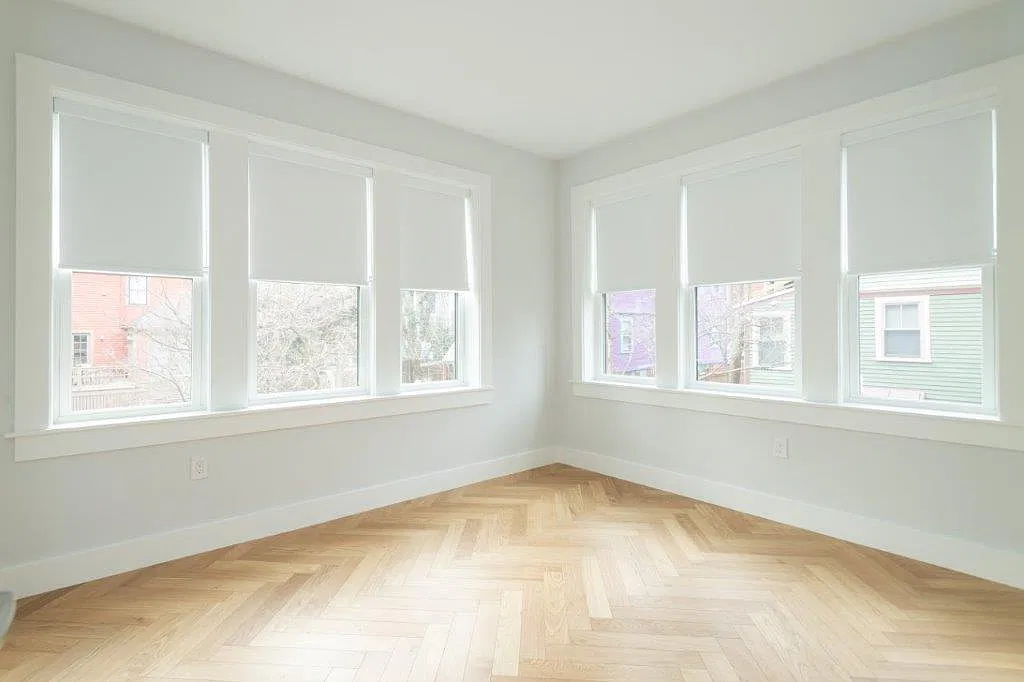 2 bed, 870 sqft, $4,050 — Photo 2