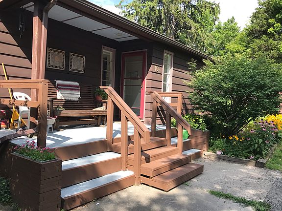 3rd image of 106 Cayuga Park Rd Room 3