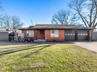 709 Lilly St, Cleburne, TX 76033