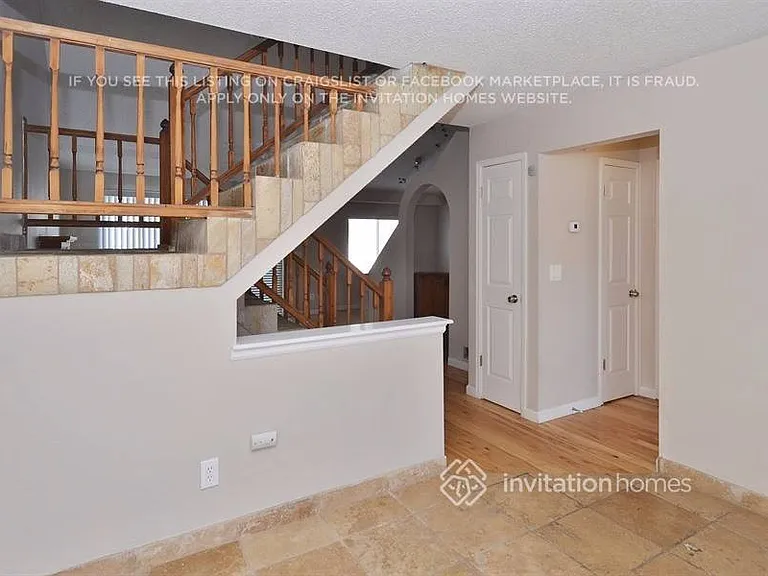 2851 S Genoa St — Photo 4