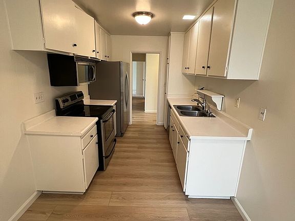 5th image of 3700 Dean Dr Unit 702