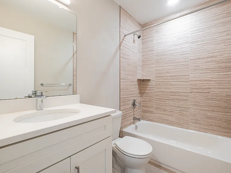 1329 N Randolph St #4 — Photo 22