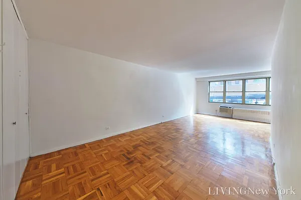 Rented by Living New York | media 13