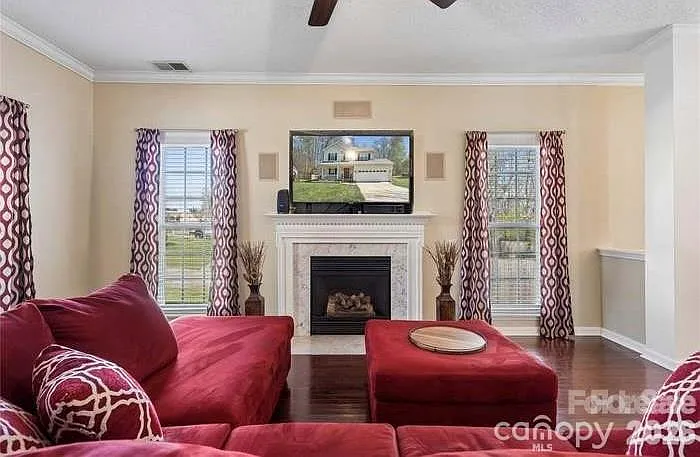 12640 Cardinal Point Rd — Photo 3