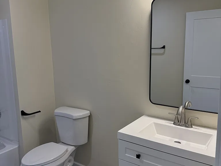 135 N 4th Ave #5 — Photo 5