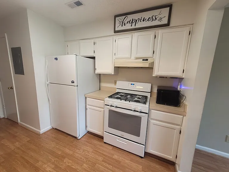 12732 Daybreak Cir — Photo 3