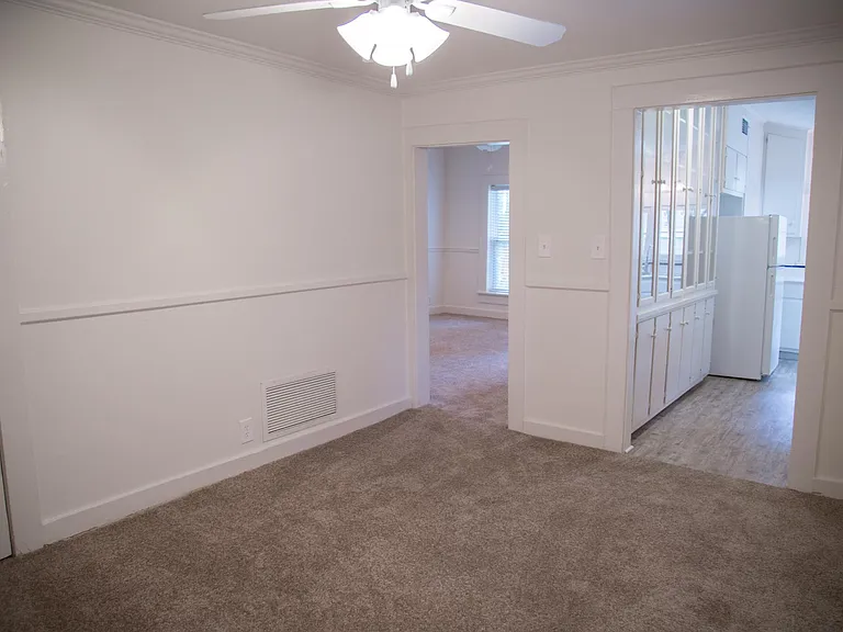 6 S Summit St #A — Photo 11