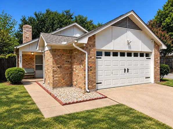1727 Mimosa Ln, Euless, TX 76039