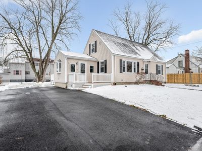 90 Chamberlain St, Lowell, MA, 01852