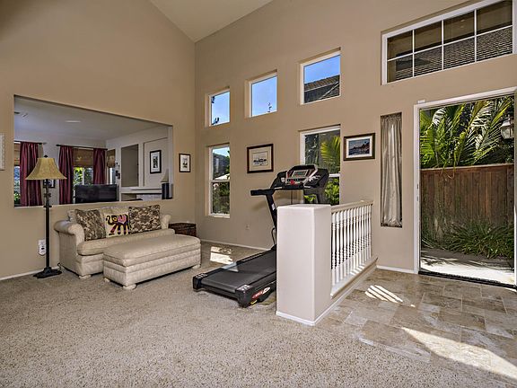 4th image of 990 Mendocino Dr
