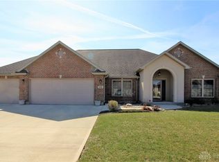 103 Bluestone Ct, Greenville, OH 45331