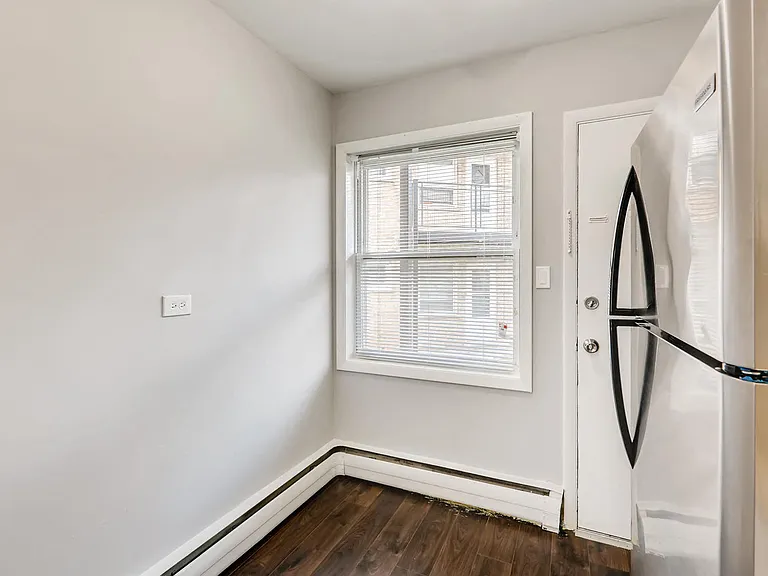 Hawthorne Apartments — Photo 4