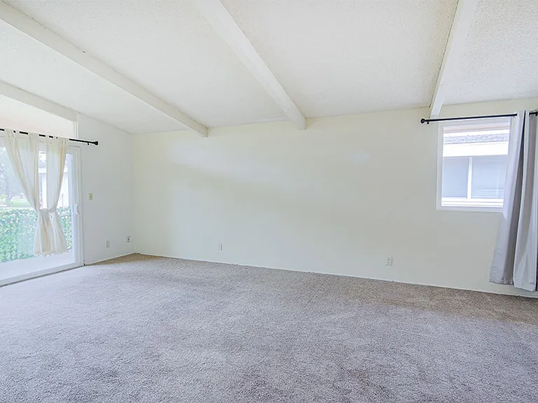 5542 Fernhill Cir — Photo 24