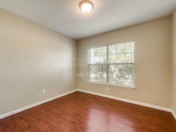 3rd image of 517 Misty Mountain Dr