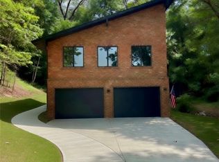 13224 Wallys Way, Gentry, AR 72734