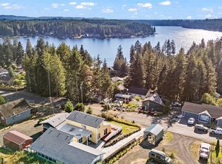 220 E Olympic Dr, Grapeview, WA 98546
