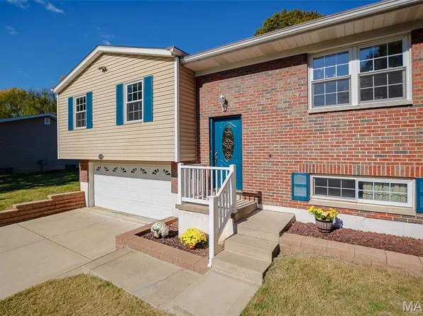 1713 Partridge Dr, Imperial, MO 63052
