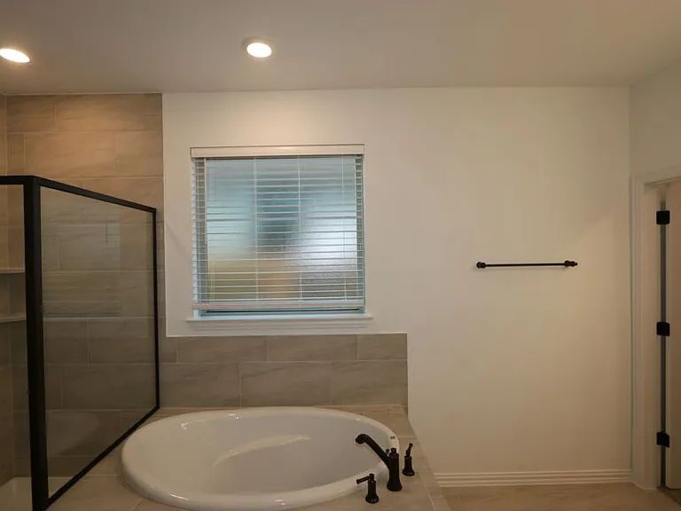 401 Mangold Dr — Photo 21