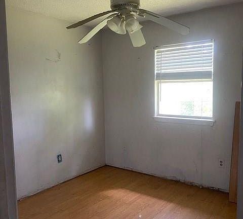 2nd image of 308 Elmwood Dr