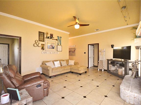 5th image of 123 Park Meadows Dr