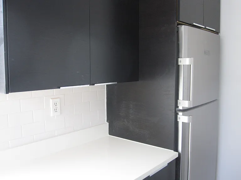 609 Carroll St #3 — Photo 8