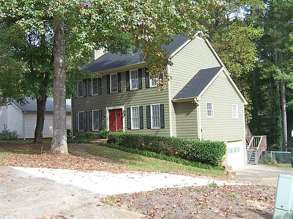 2nd image of 2815 Bentwood Dr