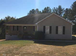 34 Crossridge Dr SE, Silver Creek, GA 30173