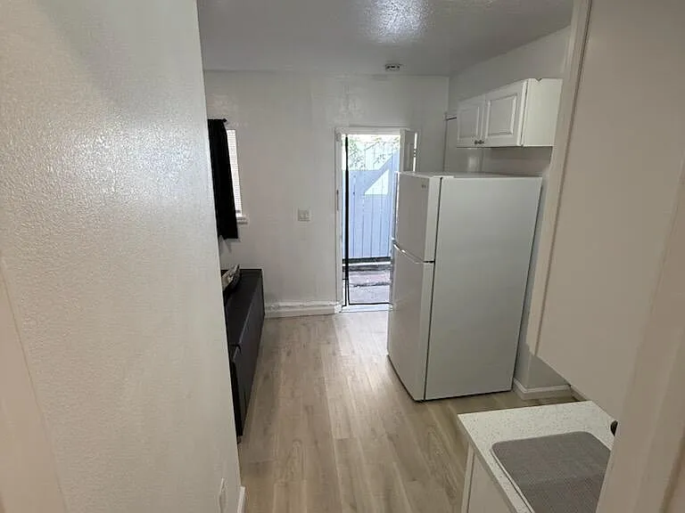 456 Linnell Ave #B — Photo 16