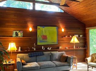 162 Revolutionary Rd, Concord, MA 01742