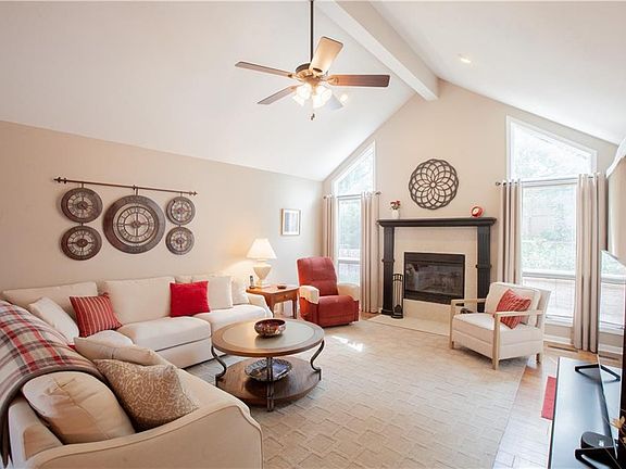 5th image of 3704 Wheatridge Dr