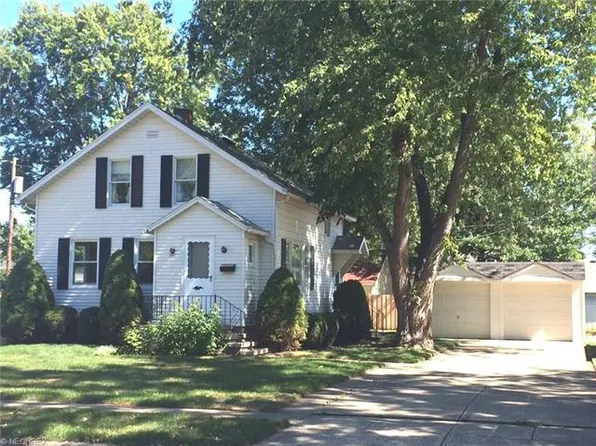 201 Hawthorne St, Elyria, OH 44035
