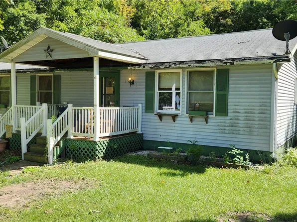 144 Hoffman Ln, Hyndman, PA 15545