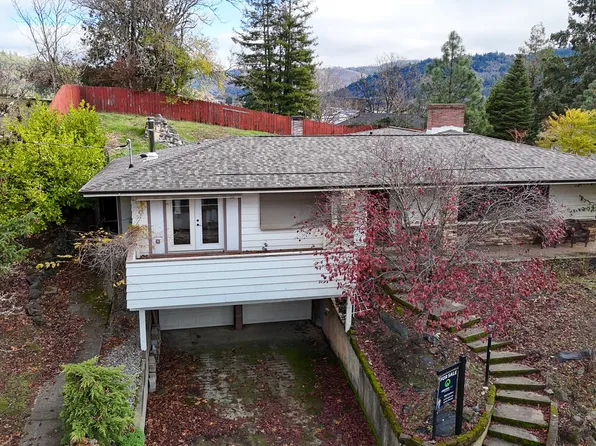 567 NE Denver St, Roseburg, OR 97470