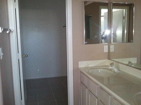 4th image of 4525 Possum Berry Ln